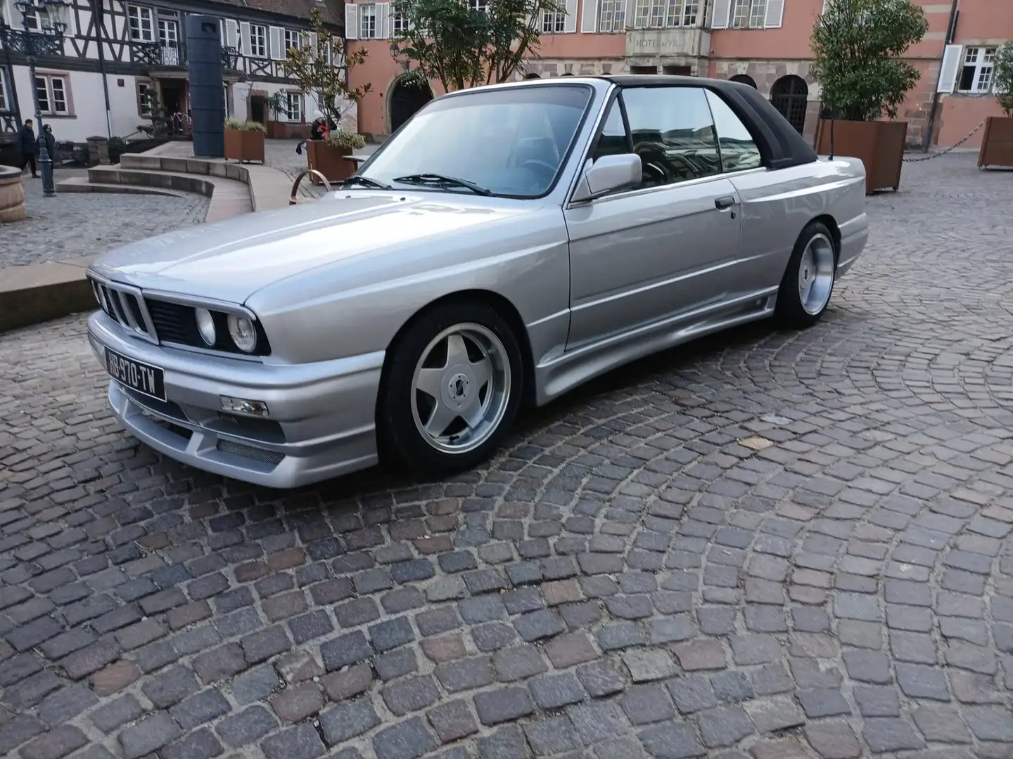 BMW 325 325i A - 2