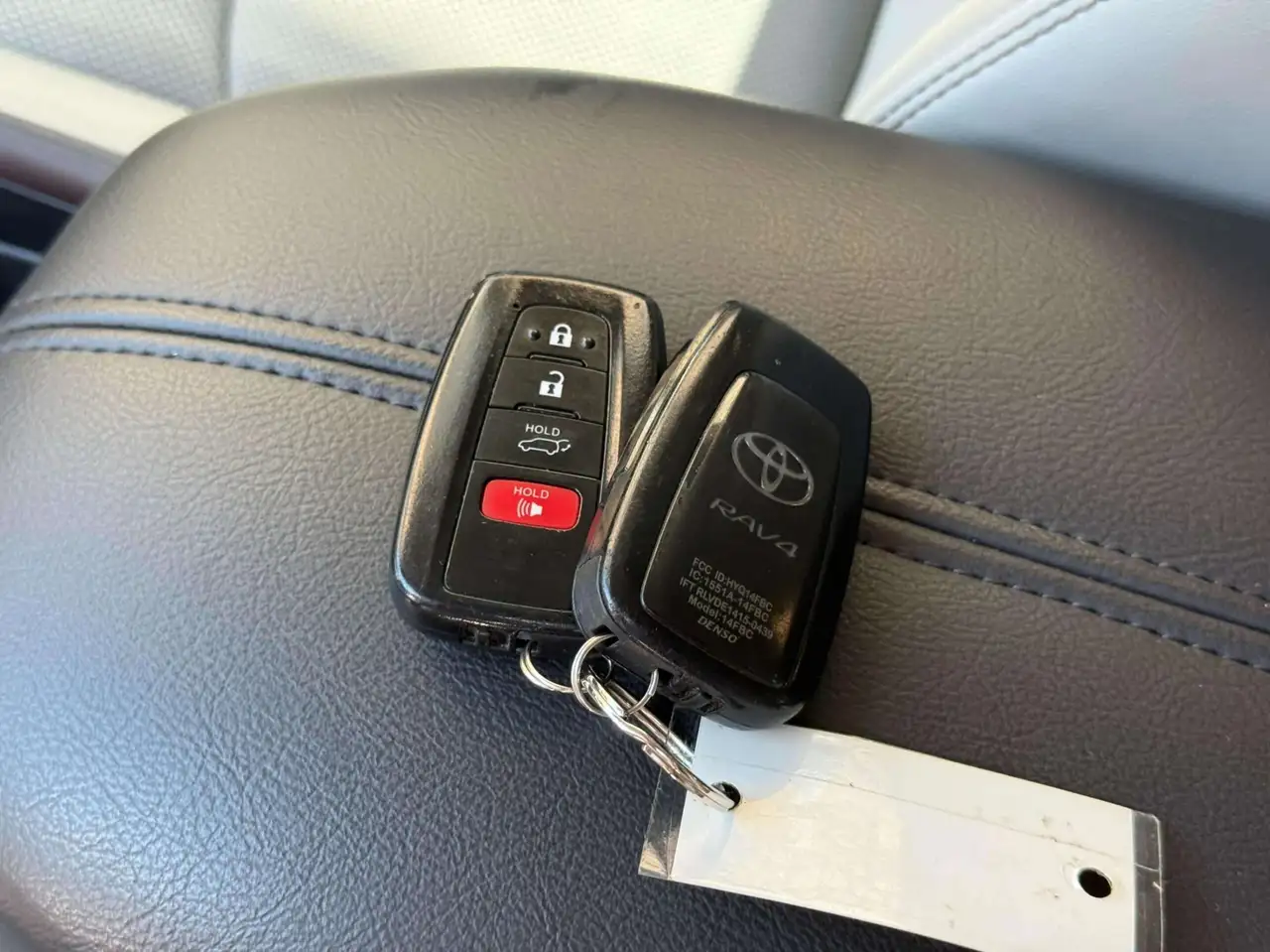 Toyota RAV 4 снимка Toyota RAV 4
