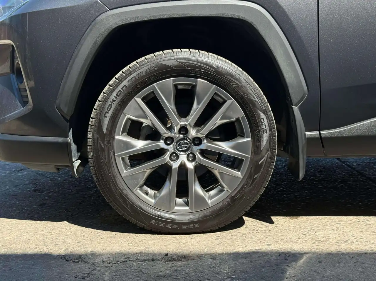 Toyota RAV 4 снимка Toyota RAV 4