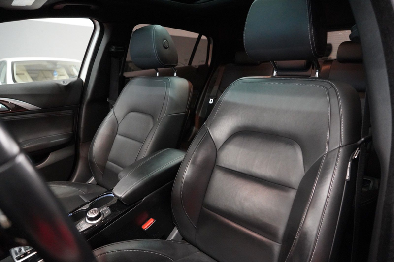 Infiniti Q30 2.2d Sport Aut. 2.Hand*Keyless*Bose*Acc*360° — photo 15
