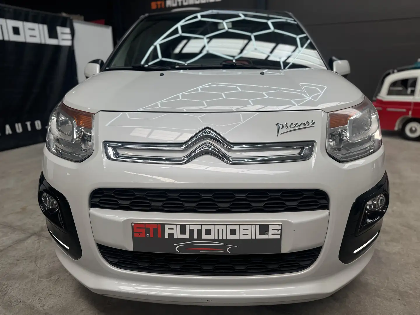 Citroen C3 Picasso 1.6 HDi Business FAP (Fleet) Bílá - 2
