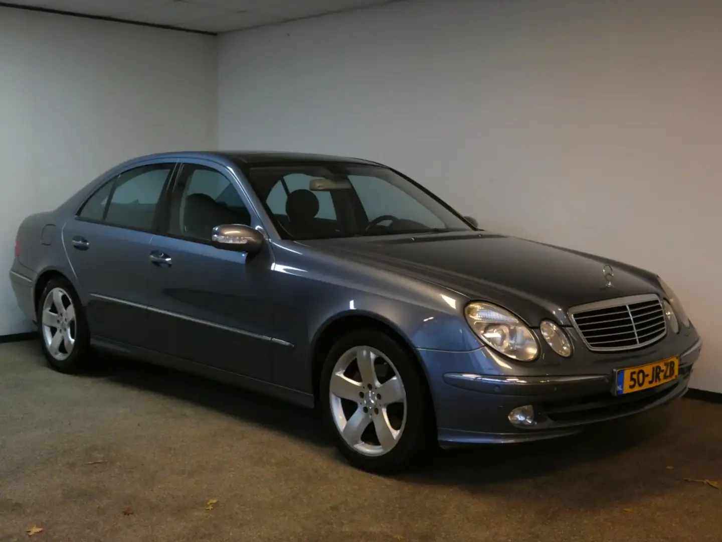 Mercedes-Benz E 240 Avantgarde Nwe APK Automaat! Bleu - 2