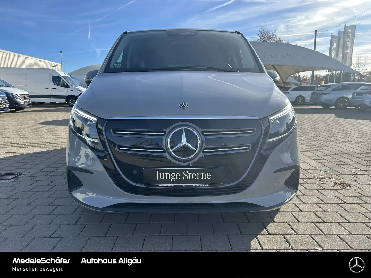 Mercedes-Benz EQV 300 EQV 300 Lang MULTIBEAM DISTR 7 SITZE NEUES MODEL Grau - 2