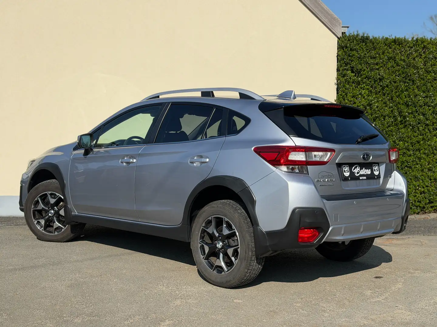 Subaru XV 1.6i AWD Leder Opendak Adaptive Cruise C Camera Grau - 2