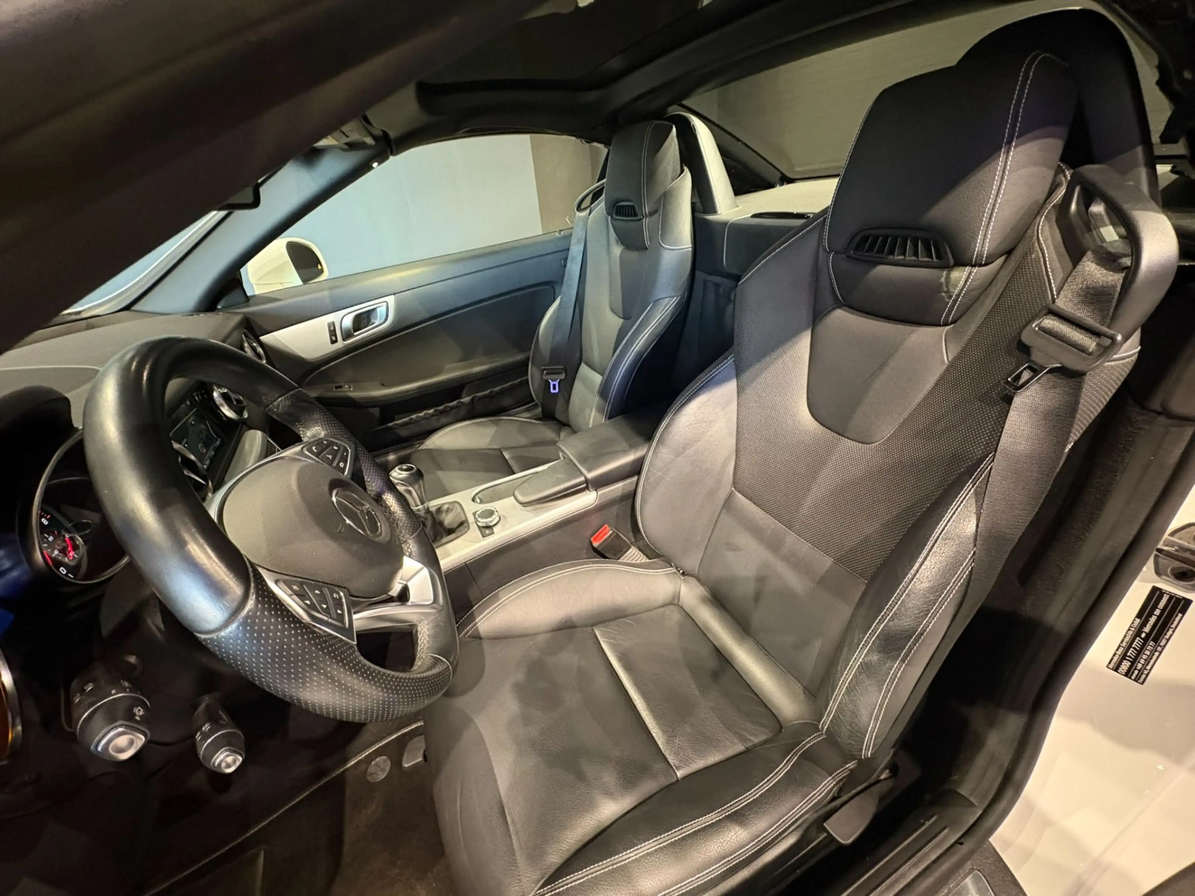 Mercedes-Benz SLC 180 Cabriolet 8-FACH EXTRAS !GELEGENHEIT! — photo 11