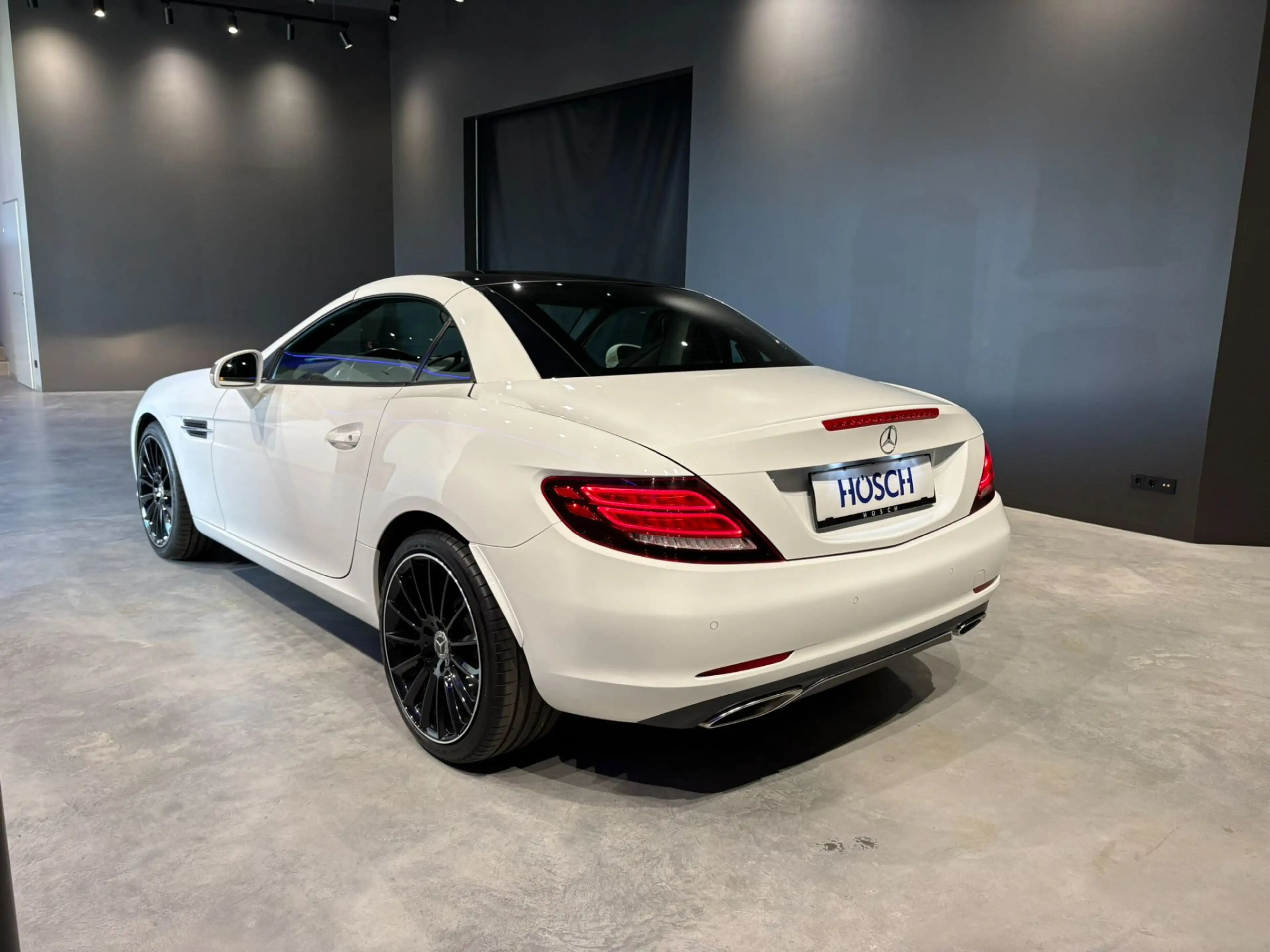 Mercedes-Benz SLC 180 Cabriolet 8-FACH EXTRAS !GELEGENHEIT! — photo 3