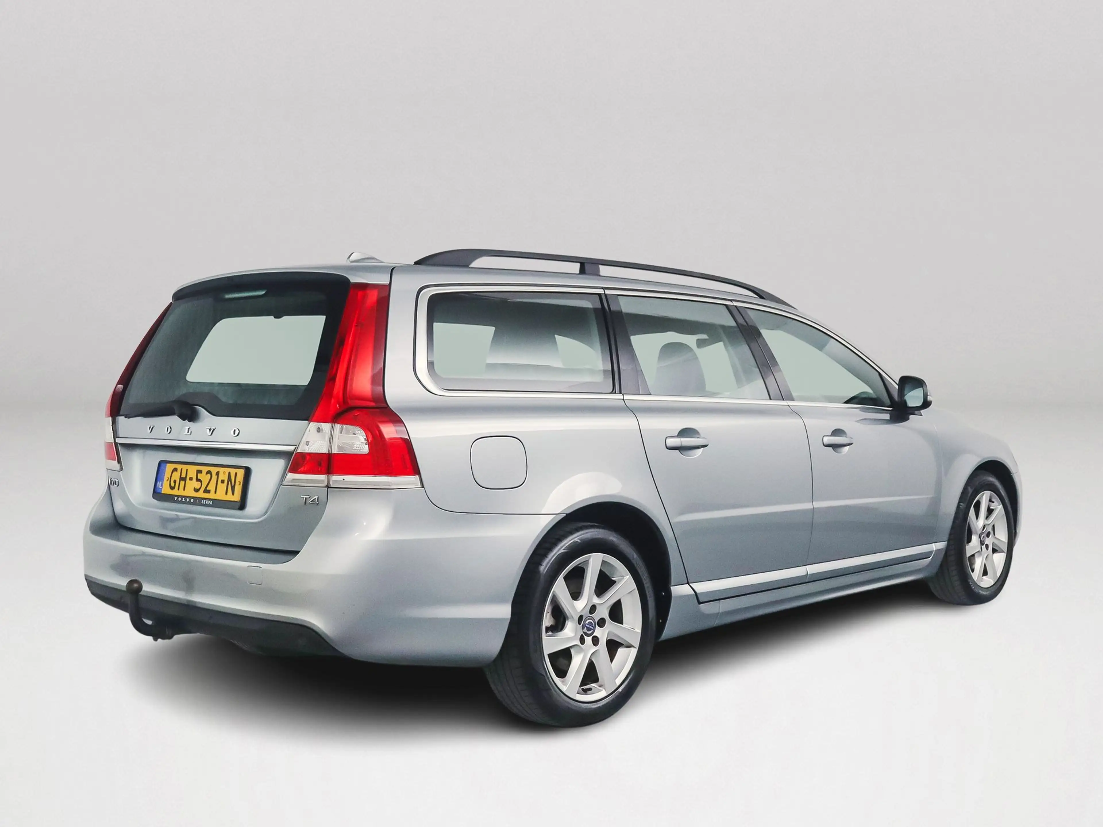 Volvo V70 T4 Nordic+ | Navigatie | Stoelverwarming | Trekhaa — photo 2