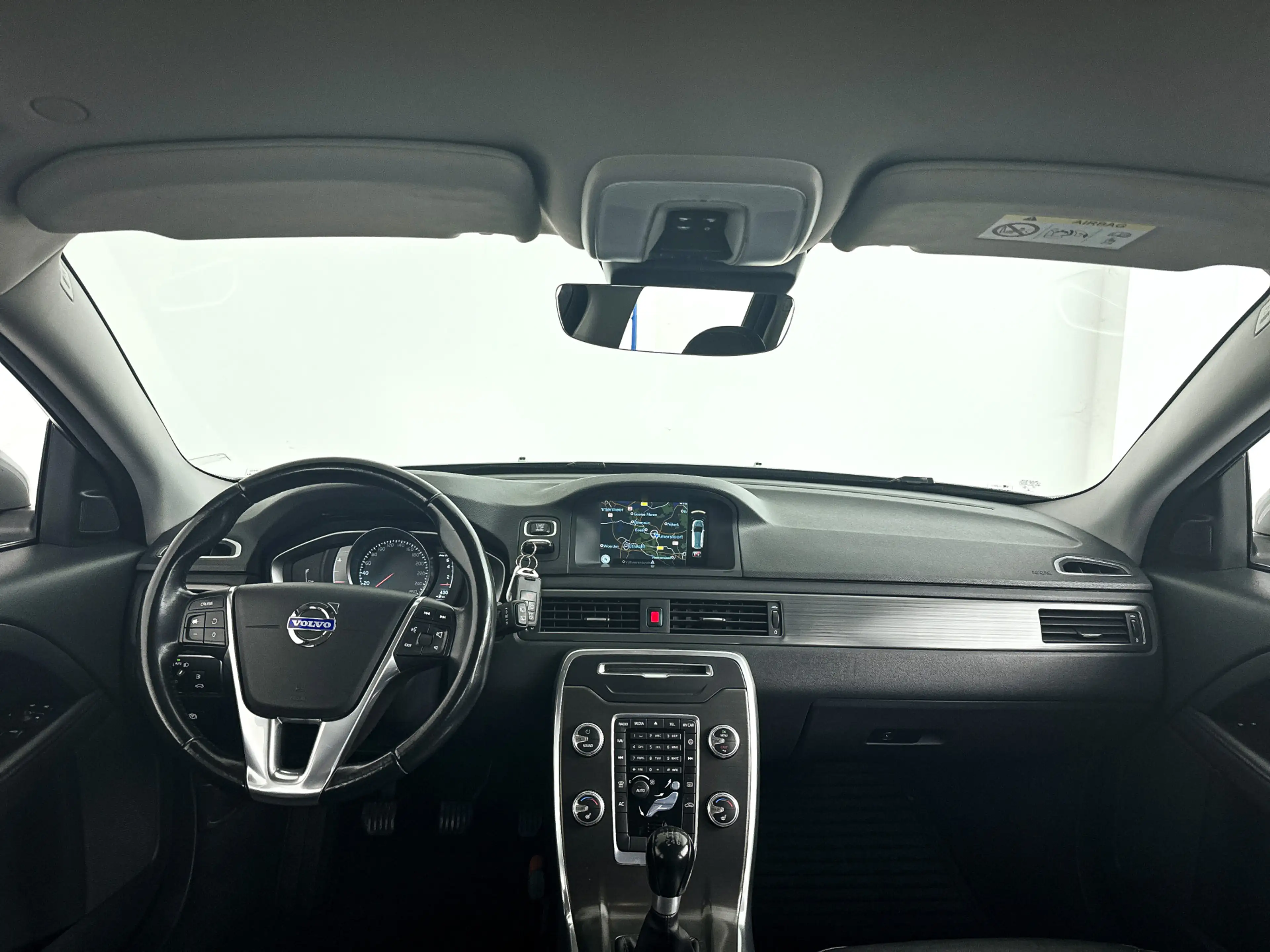 Volvo V70 T4 Nordic+ | Navigatie | Stoelverwarming | Trekhaa — photo 7