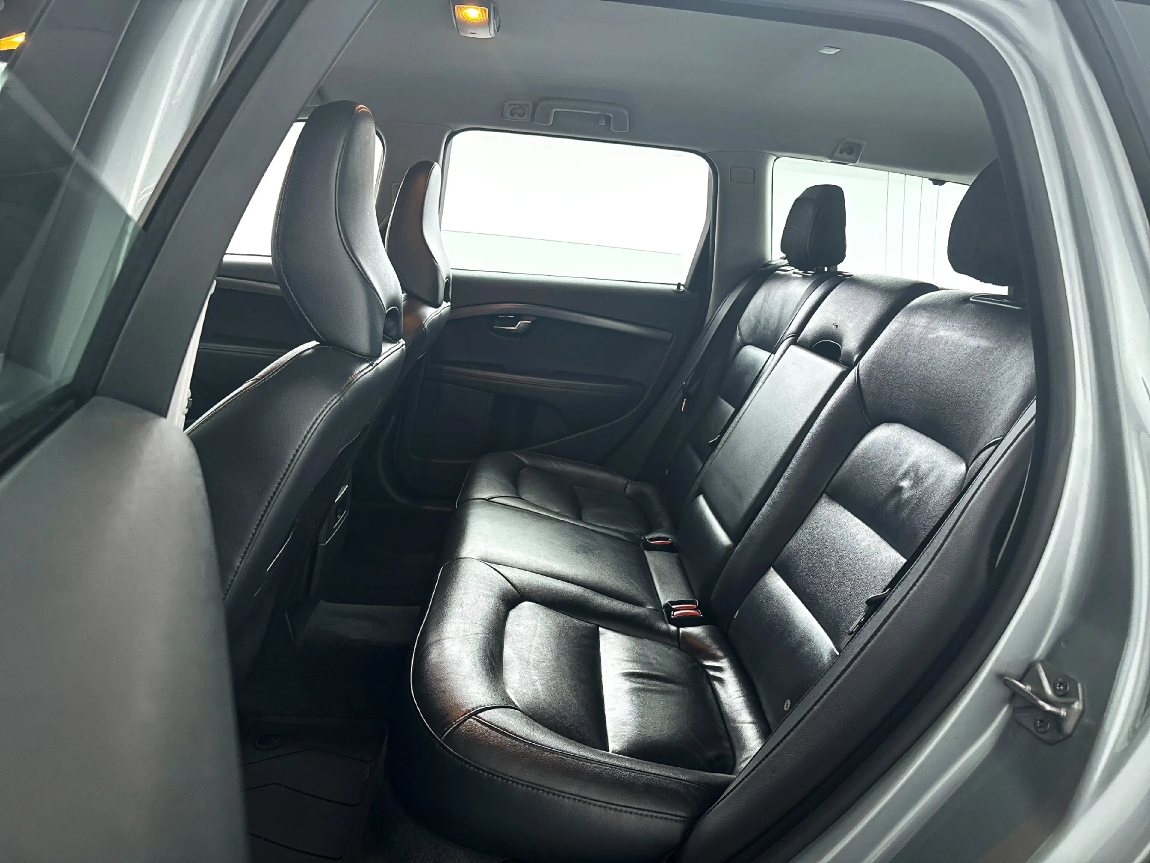 Volvo V70 T4 Nordic+ | Navigatie | Stoelverwarming | Trekhaa — photo 10