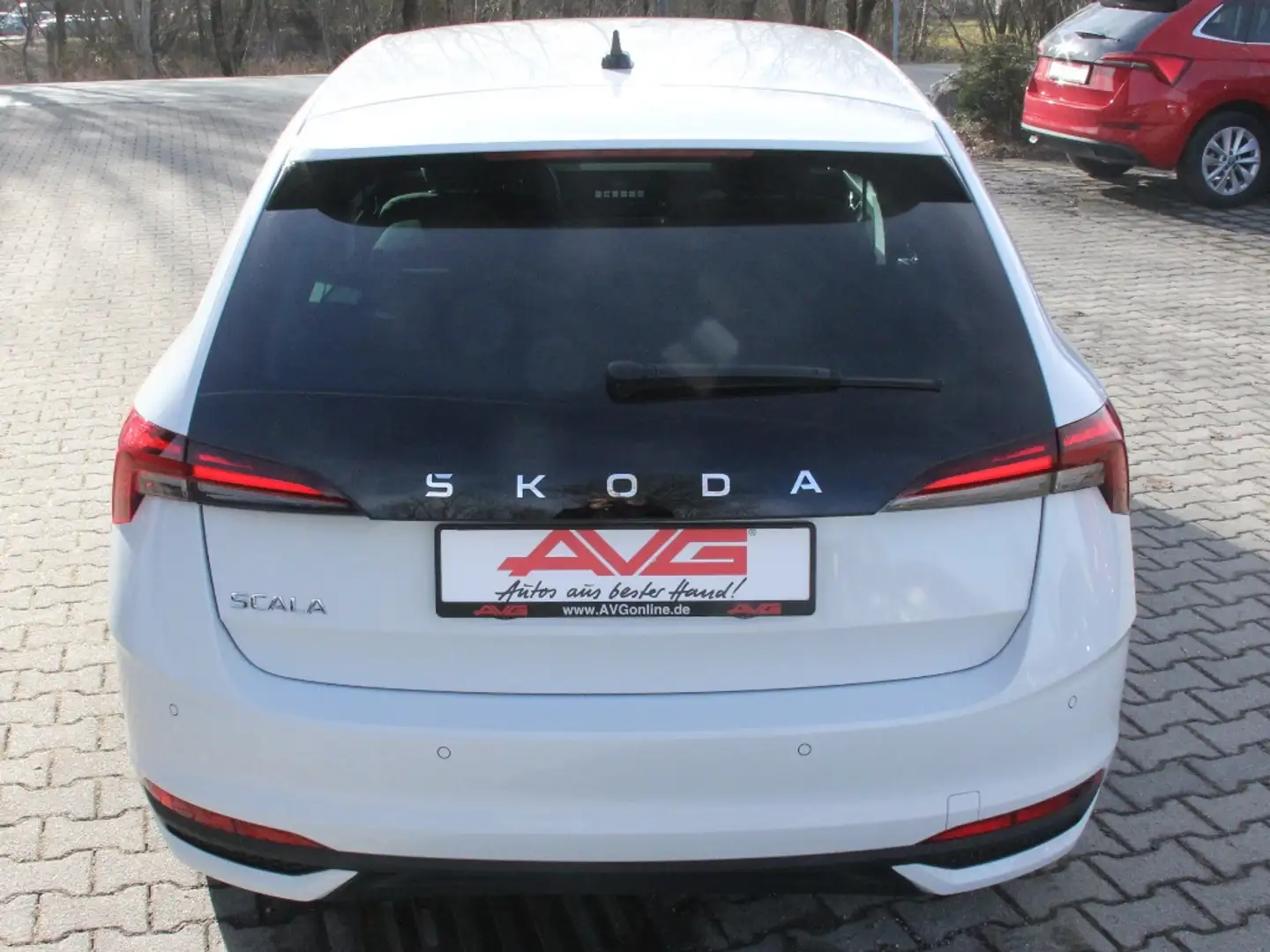 Skoda Scala Facelift Selection LED wirelessSmartlink 17Z Weiß - 2