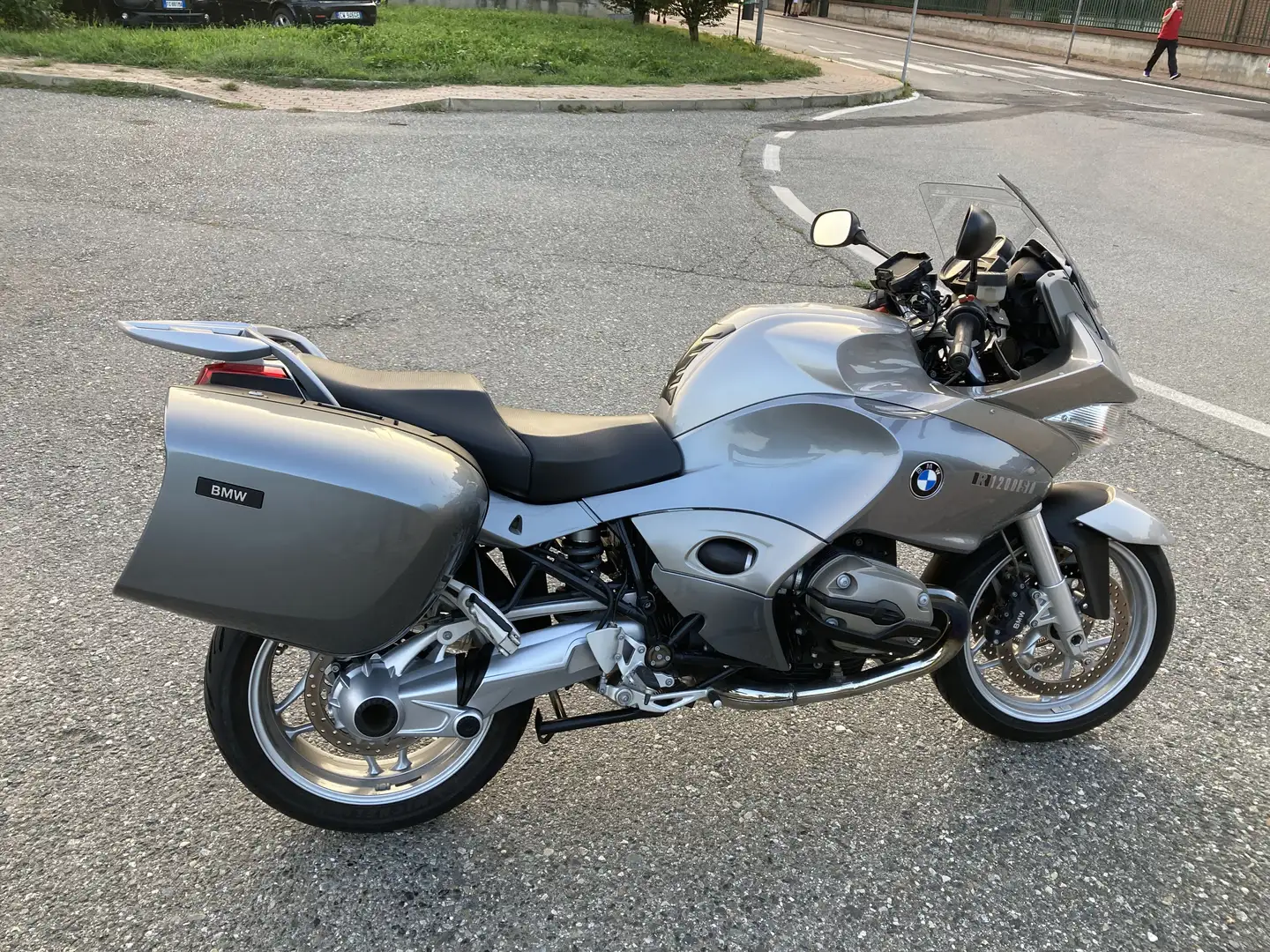 BMW R 1200 ST Plateado - 2