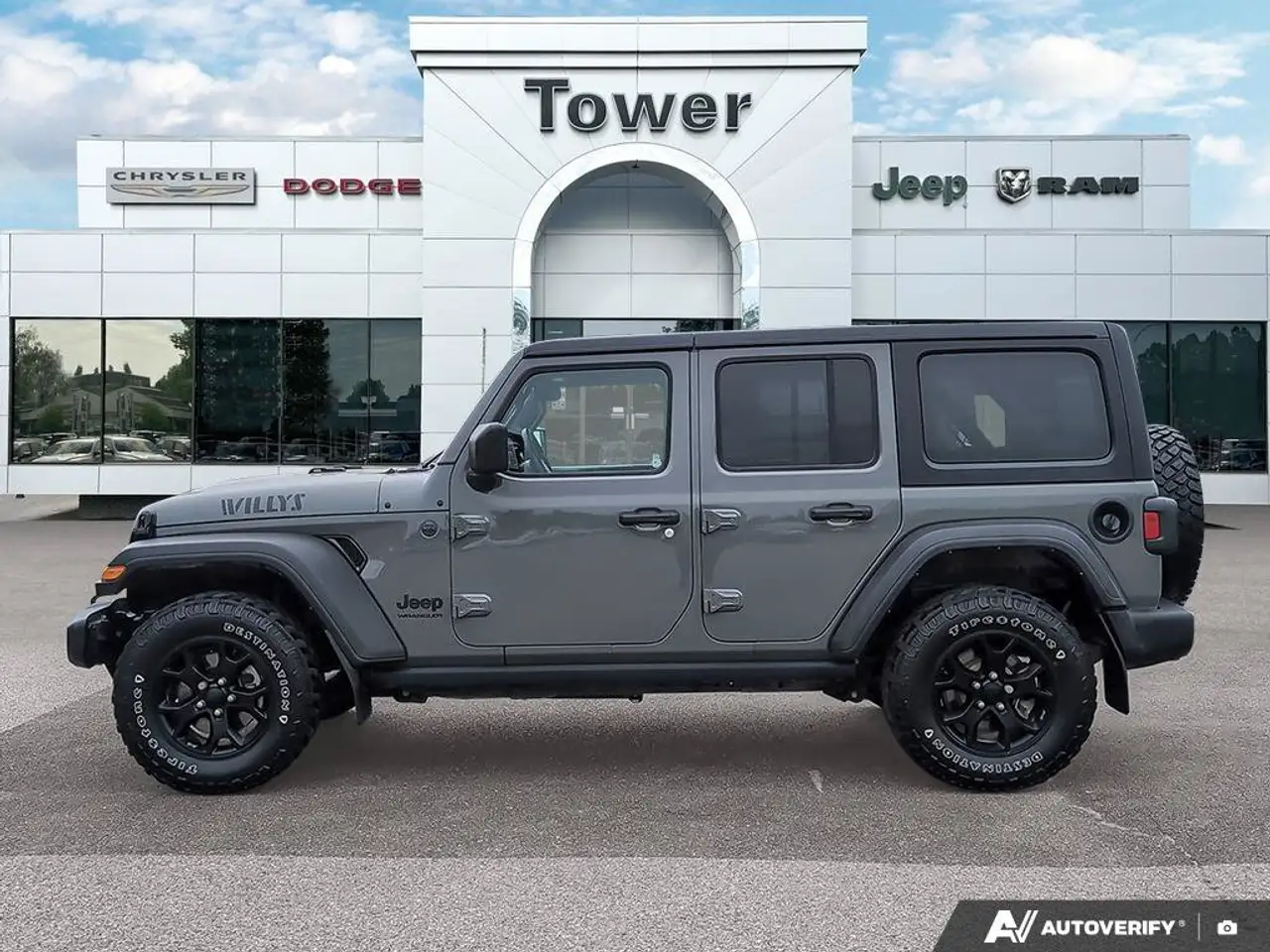 Jeep Wrangler photo Jeep Wrangler