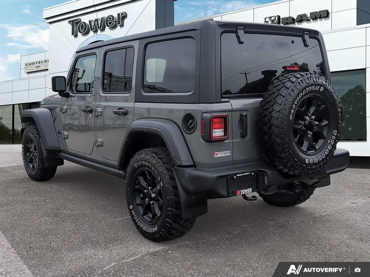 Jeep Wrangler photo Jeep Wrangler