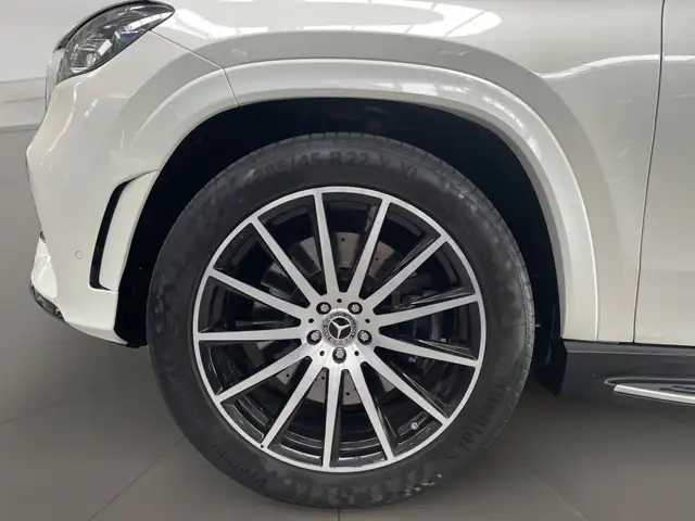 Mercedes-Benz GLS view 8