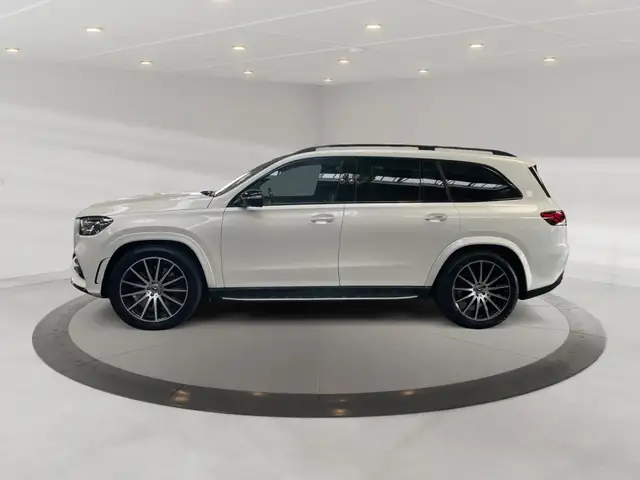 Mercedes-Benz GLS view 5