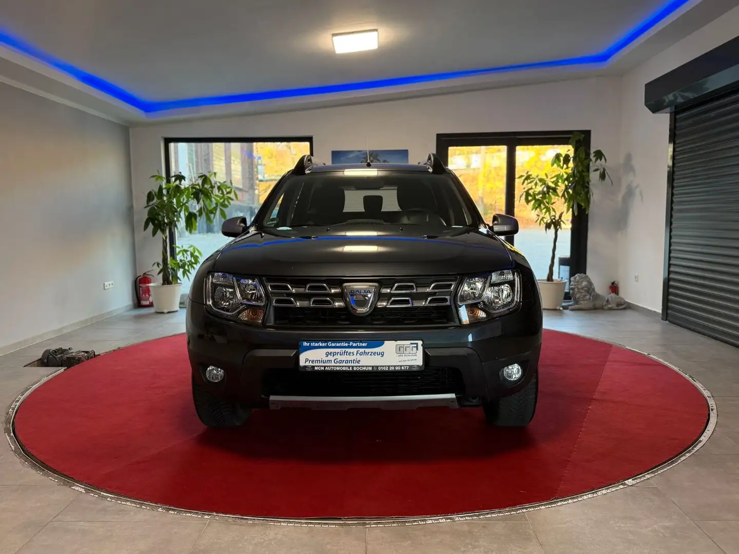 Dacia Duster I Basis 4x2 Klima/Temp/1.Hand Grau - 2