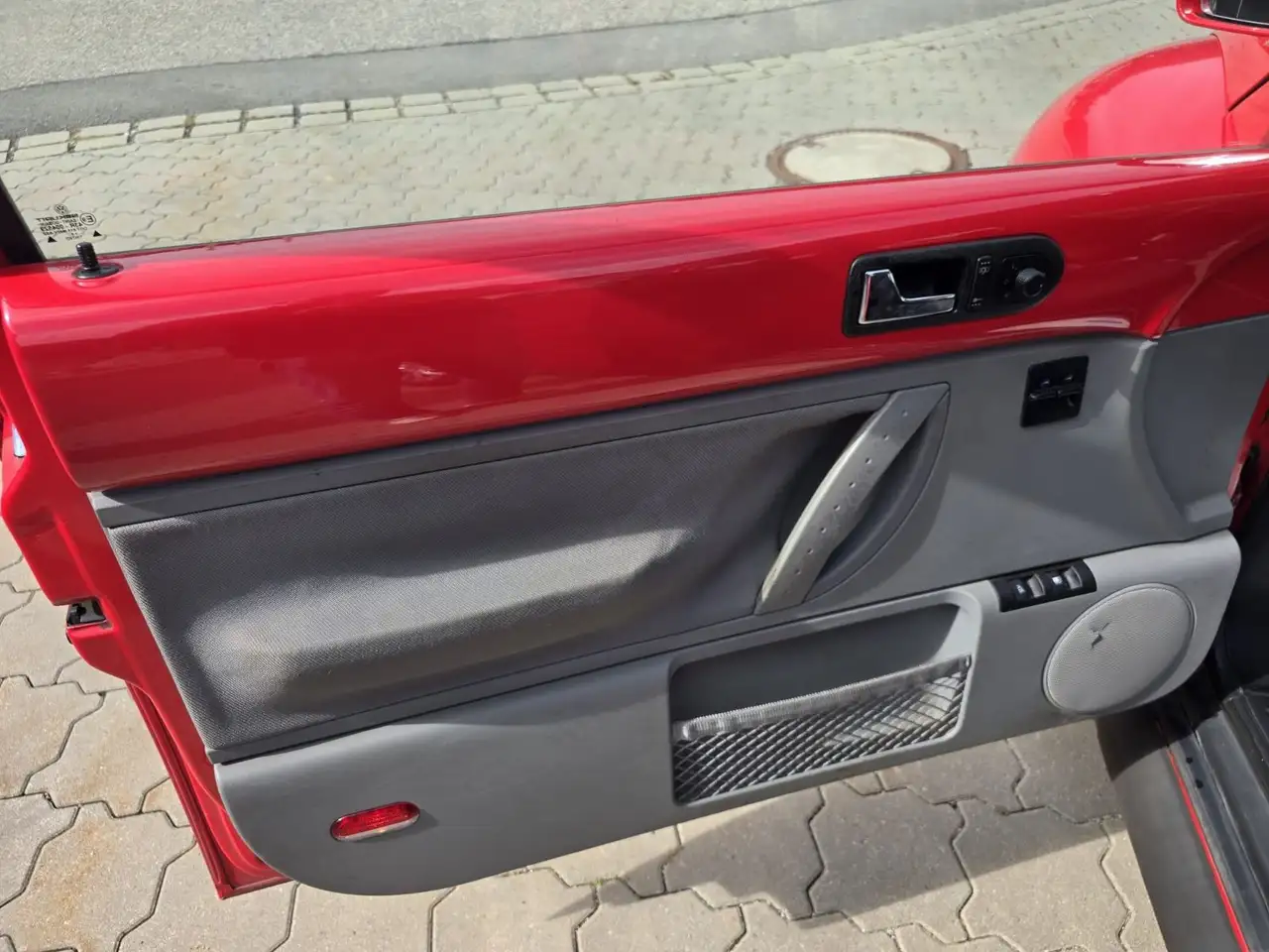 Volkswagen New Beetle 2.0, foto 9