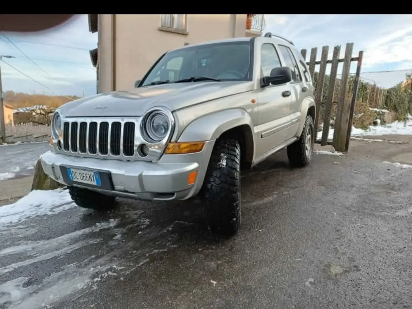 Jeep Liberty 2.8 crd limited - 1