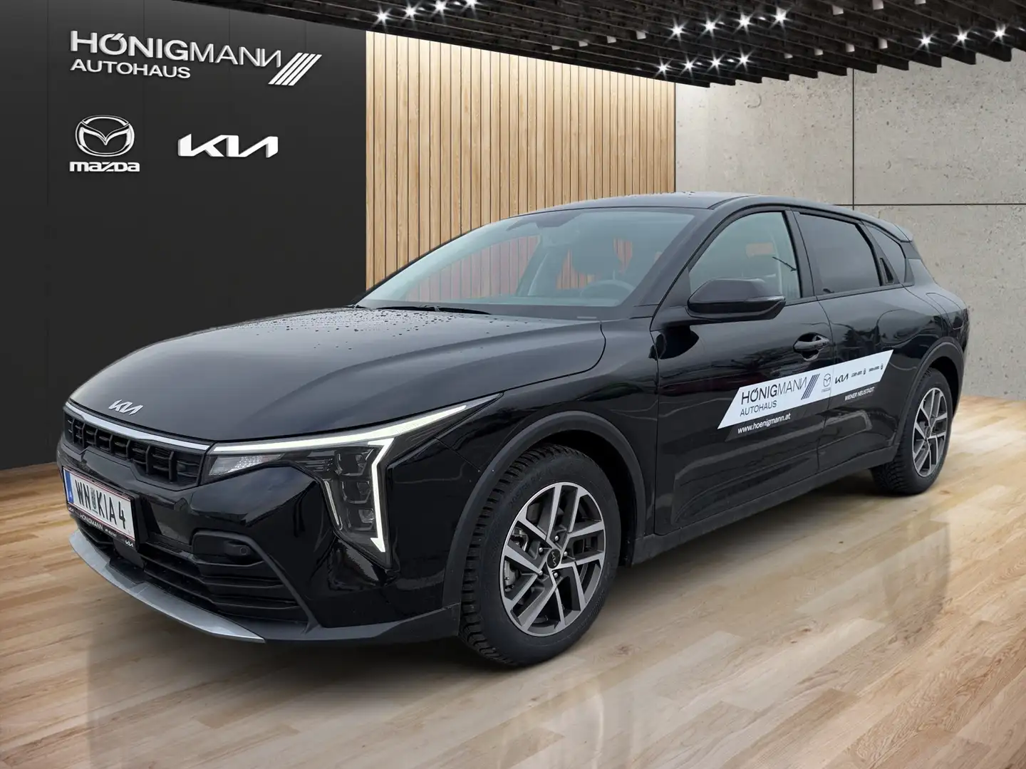 Kia K4 1.0 TGDI/MT6/115 Schwarz - 1