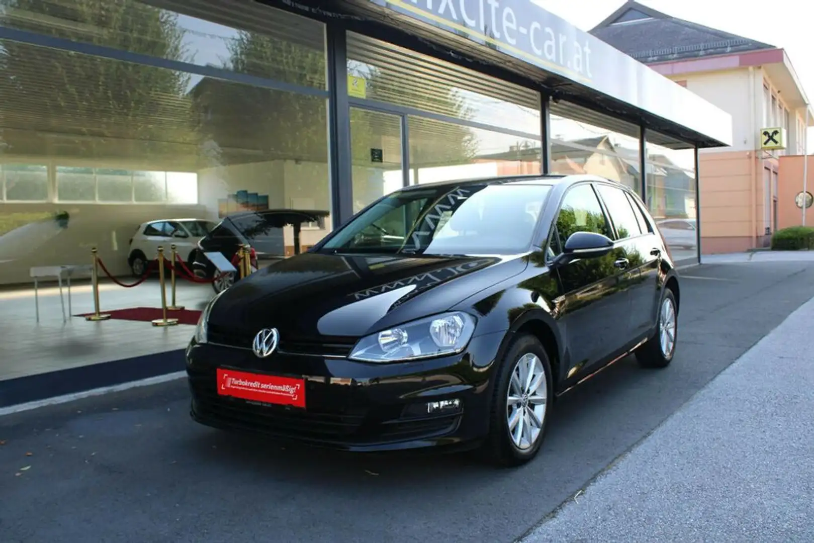 Volkswagen Golf Lounge BMT Negro - 2