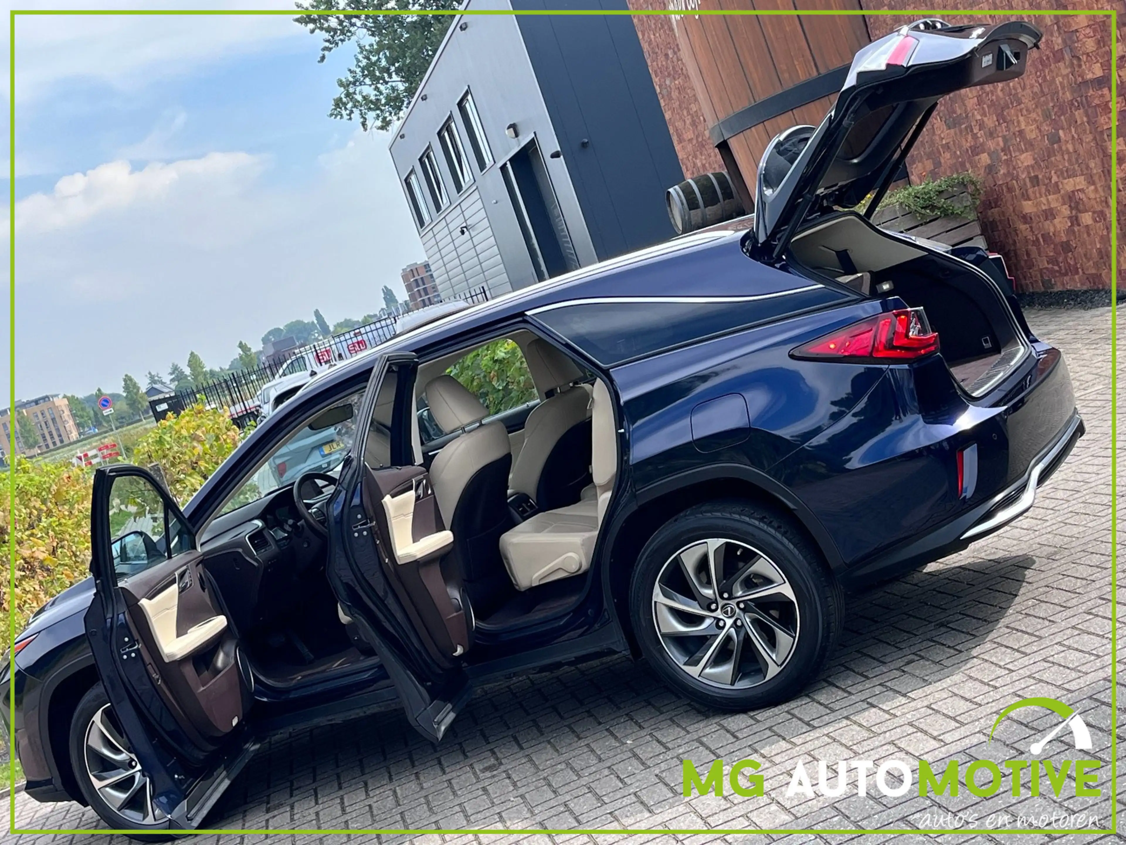 Lexus RX 450h 450hL 4WD President Line | 360 | HUD | Mark Levins — photo 14