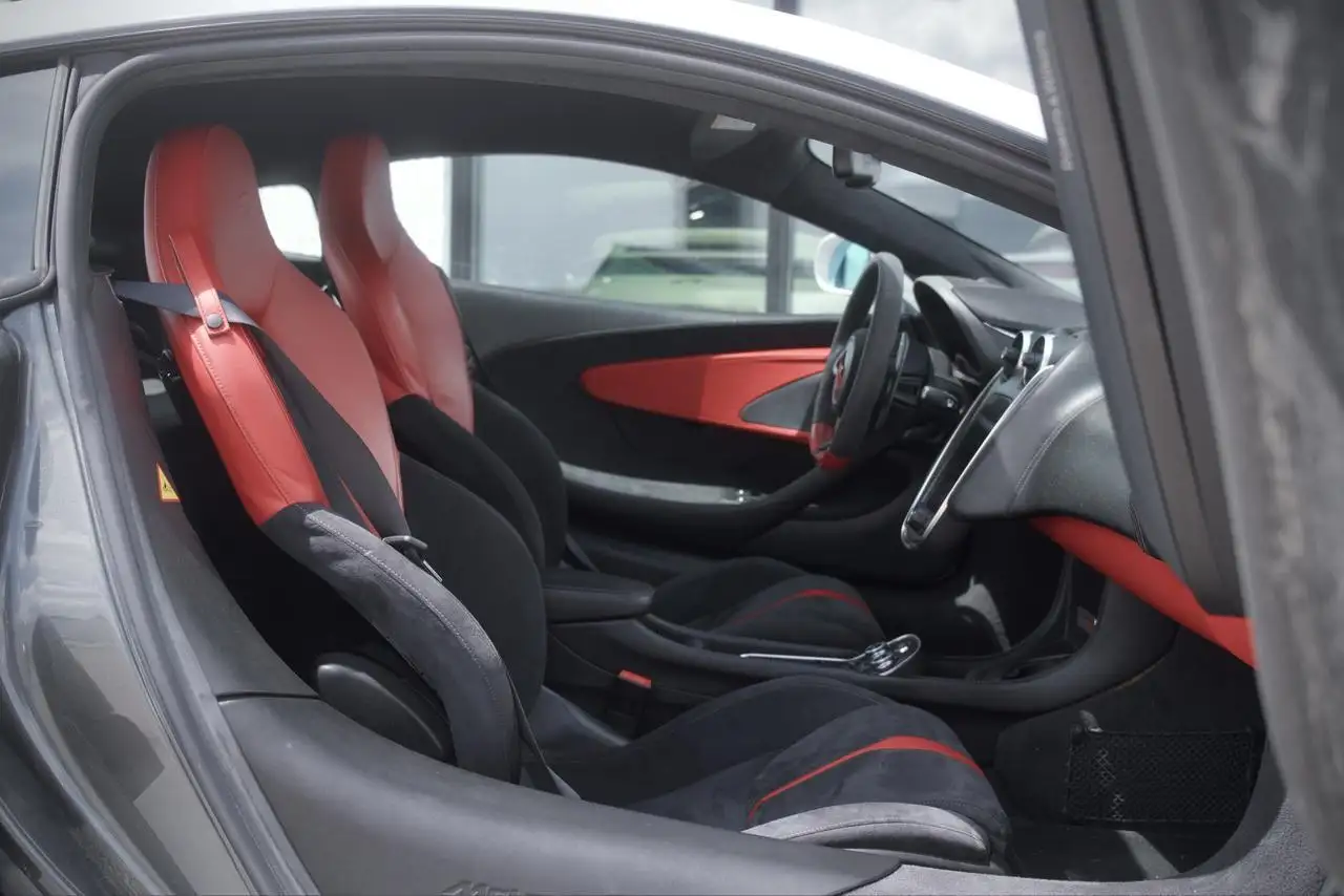 McLaren 570S fotografie McLaren 570S