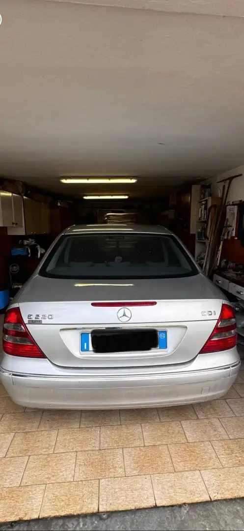 Mercedes-Benz E 220 td cdi Avantgarde - 2