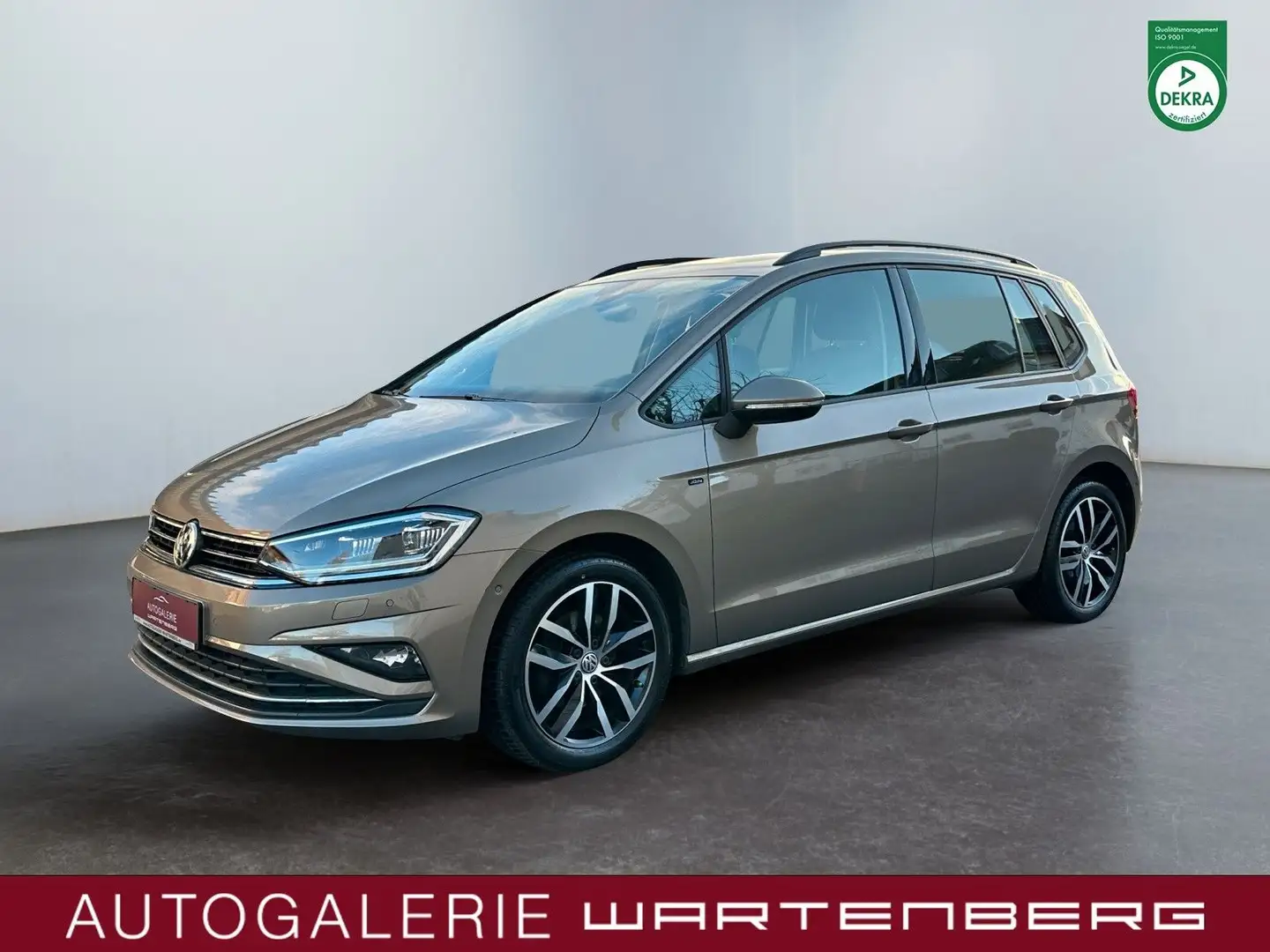 Volkswagen Golf Sportsvan //PANO//NAVI//LED//CAM// Oro - 1
