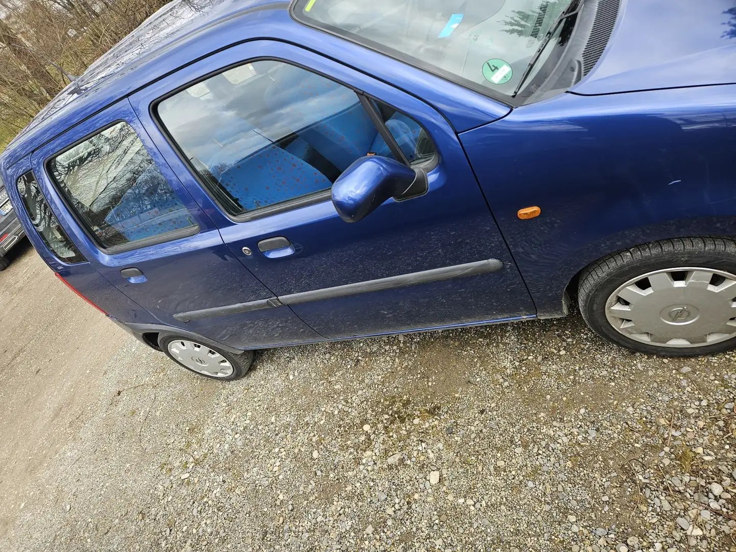 Opel Agila 1.0 12 V - 2