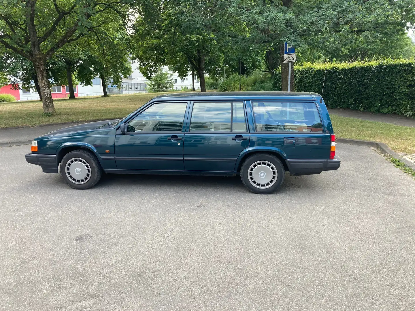 Volvo 945 940 GL Blau - 1