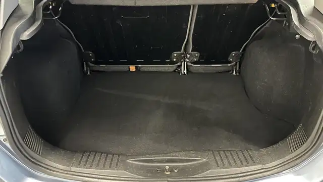 Ford Fusion view 6