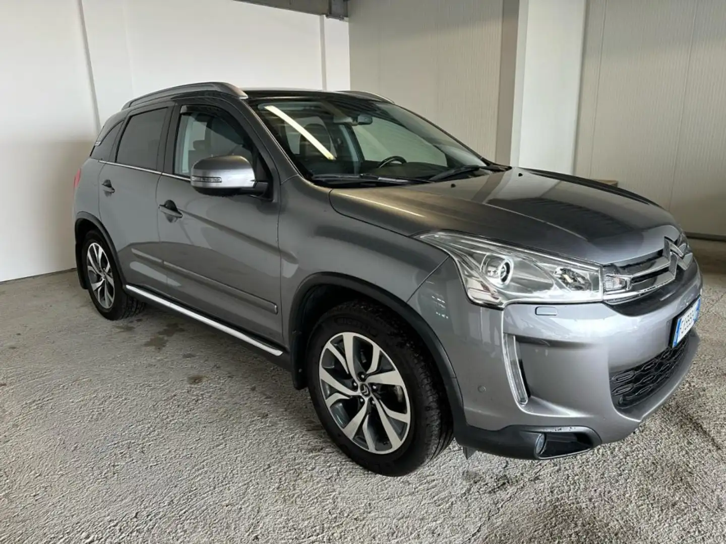 Citroen C4 Aircross HDi 115 S&S 4WD Exclusive Gris - 2