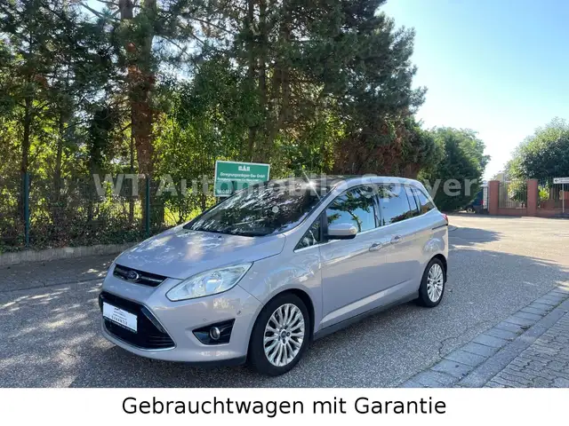 Ford Grand C-Max Titanium 7 Sitzer Garantie TÜV NEU