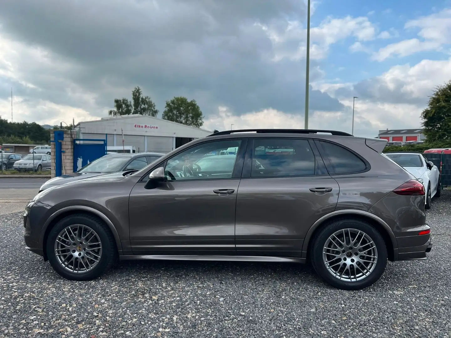 Porsche Cayenne CAYENNE SPORT-CHRONO-18 WEGE-BOSE-LED-PANORAMA Braun - 2