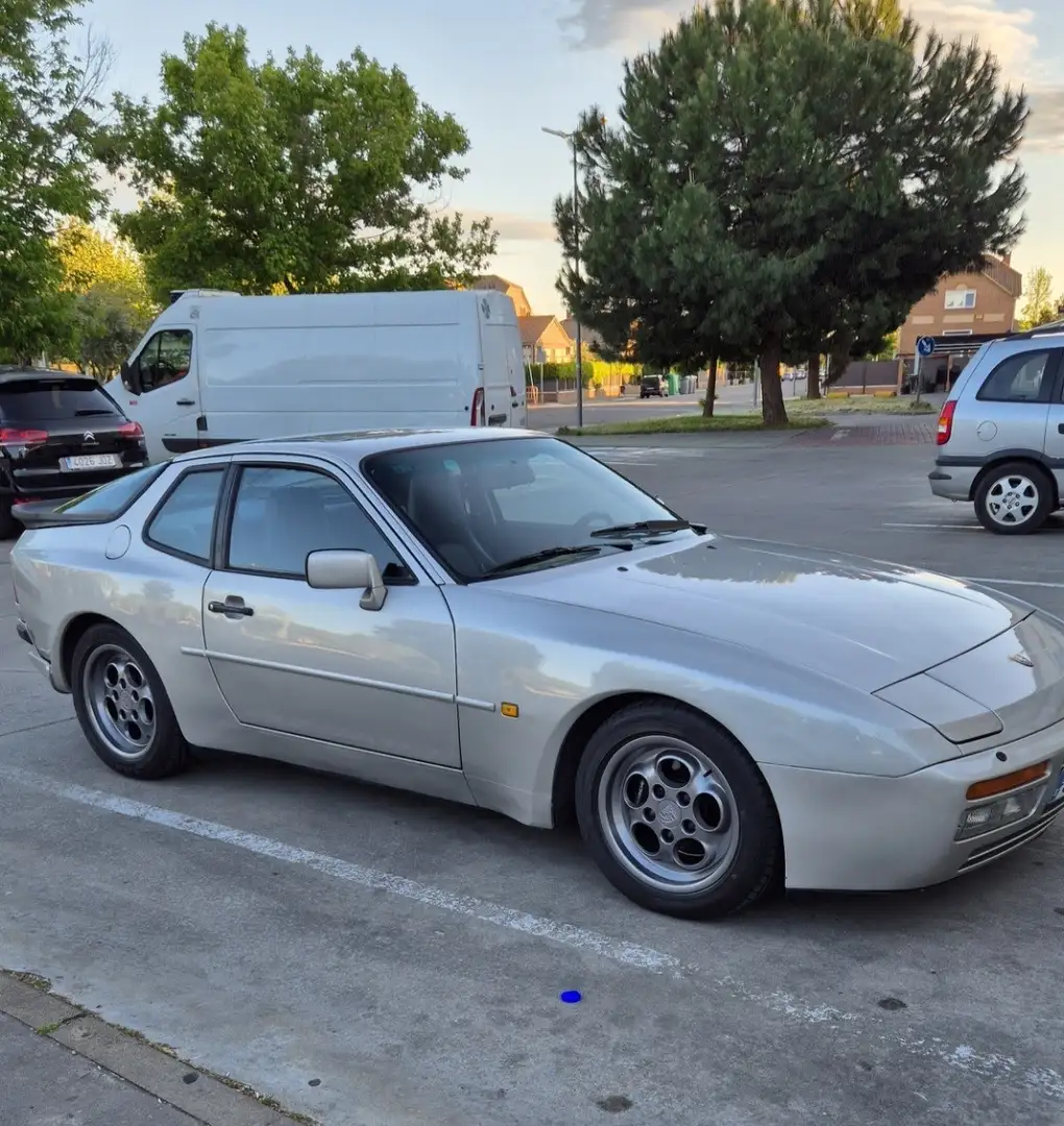Porsche 944 2.5 Turbo - 2