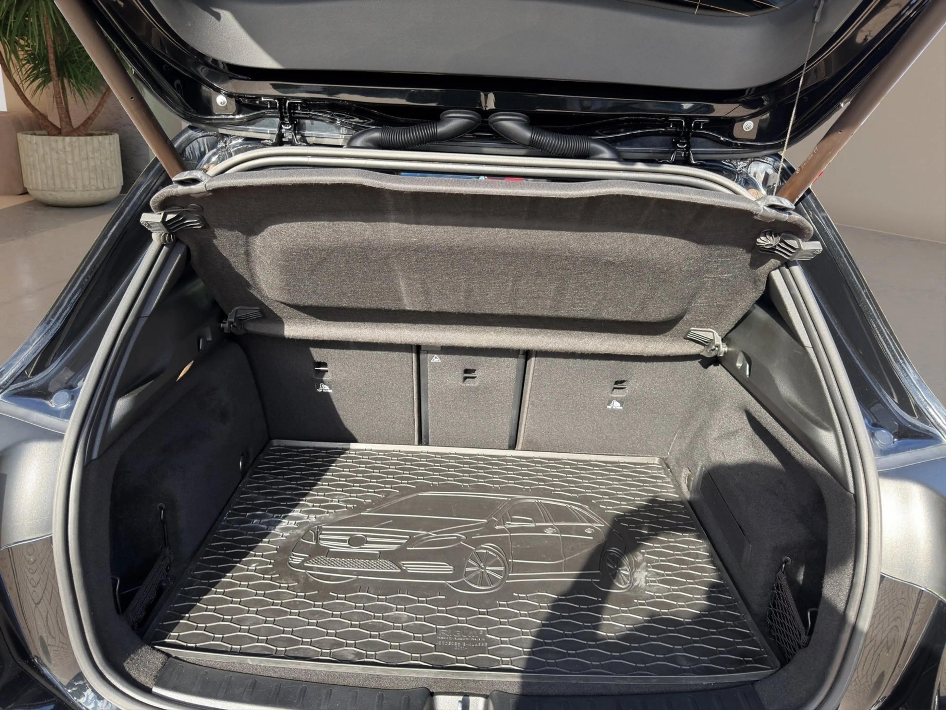 Mercedes-Benz GLA 250 AMG Line (EURO 6d) — photo 14
