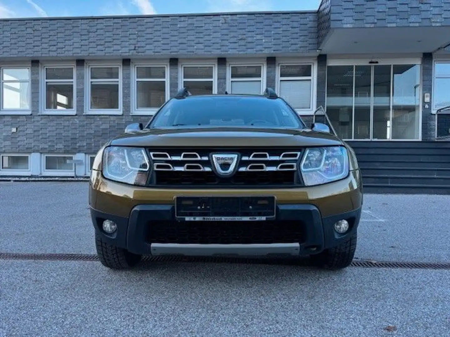 Dacia Duster I Urban Explorer 4x2 Vert - 1