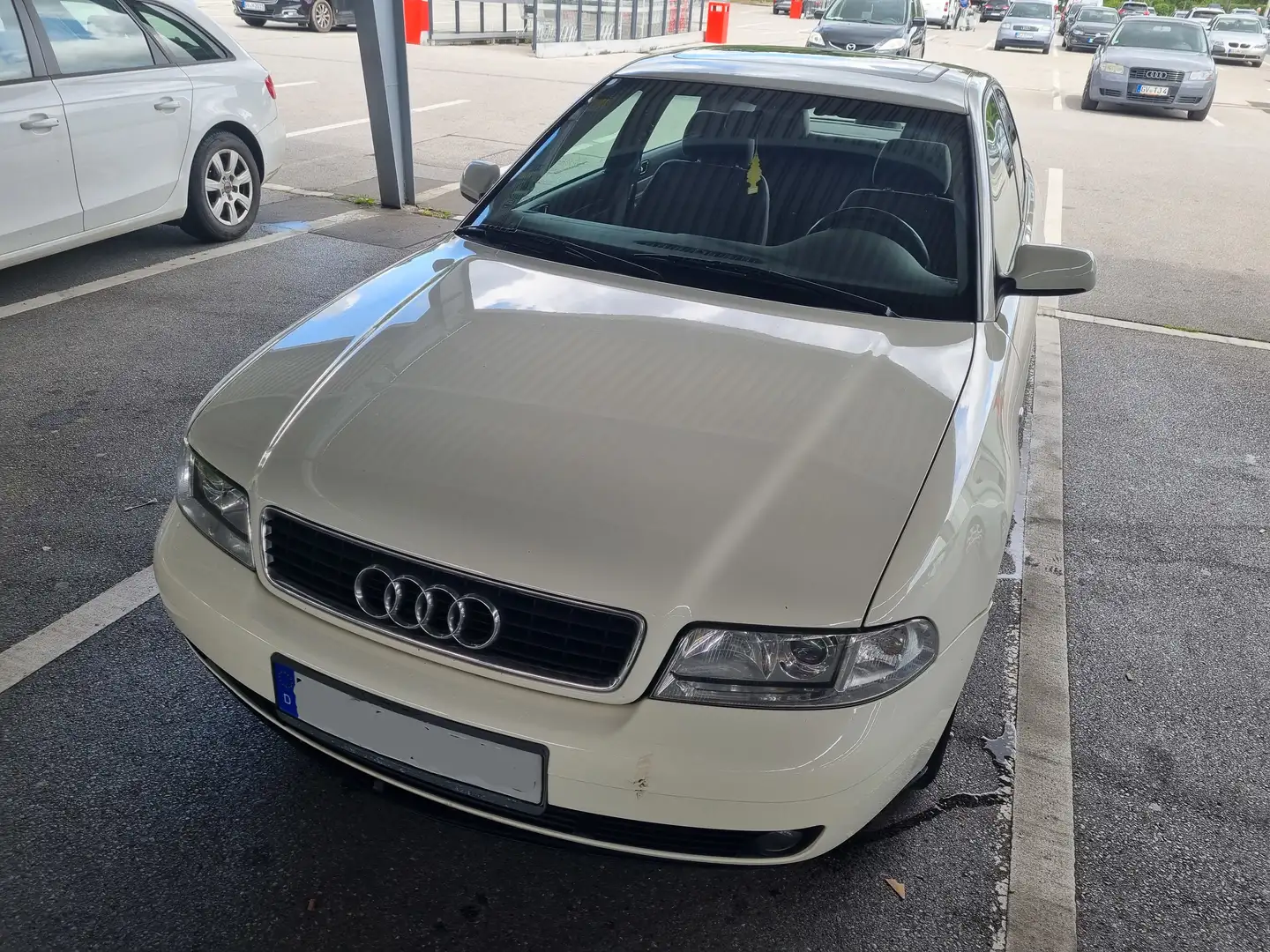 Audi A4 A4 1.6 Weiß - 1