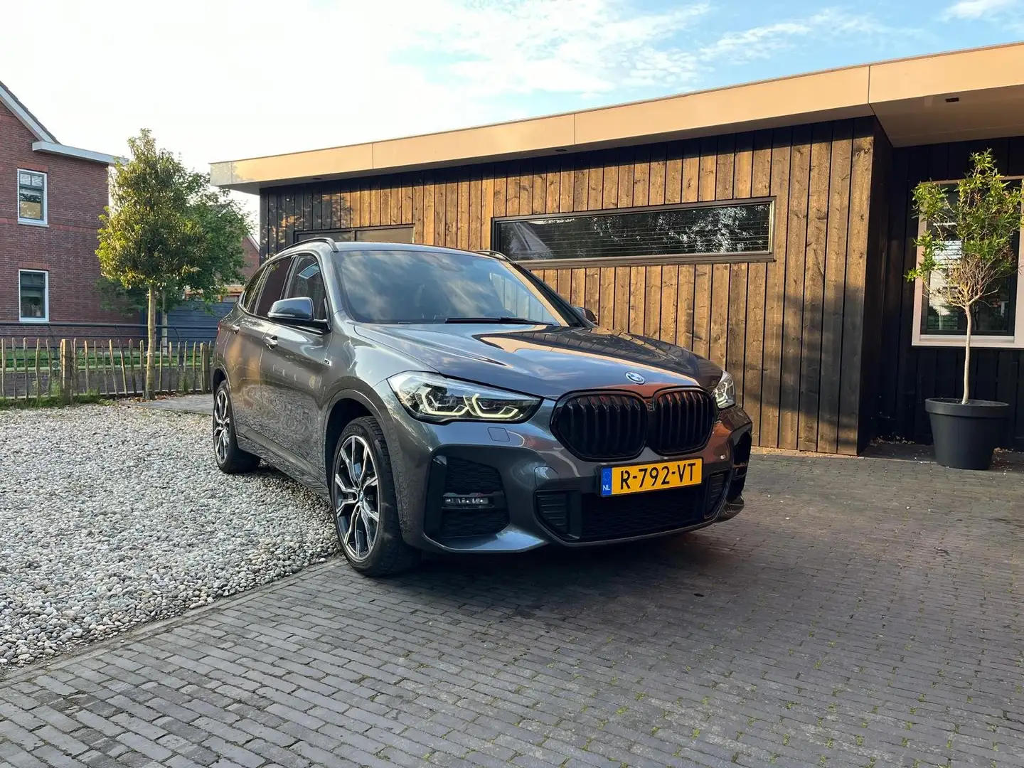 BMW X1 X1 eDr. Edition Gris - 1
