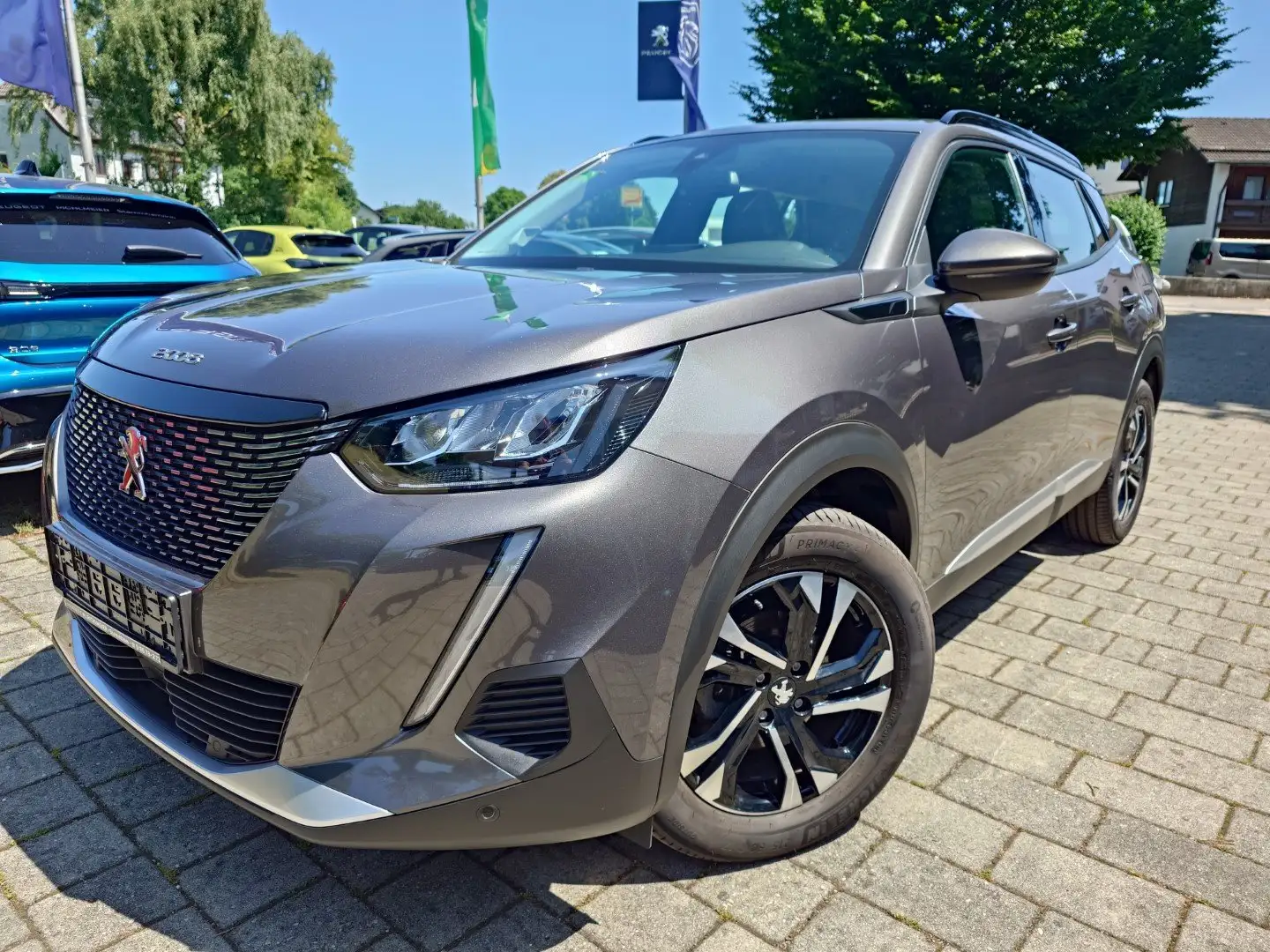 Peugeot 2008 Allure 130 PureTech *Kamera*SHZ*5.000 km LfLstg* Gris - 1