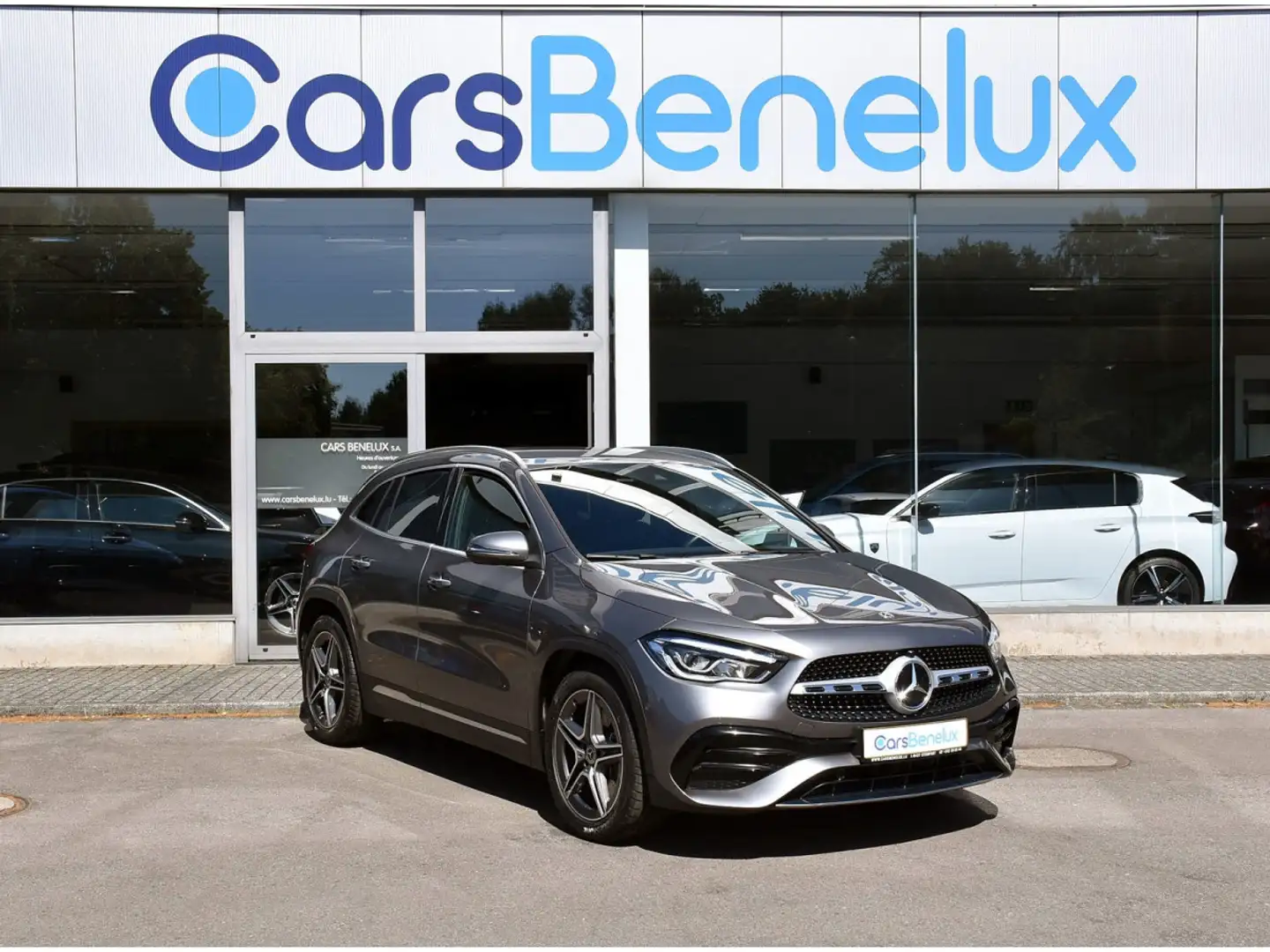 Mercedes-Benz GLA 250 4Matic AMG Line 8G-Tronic LANE SIDE KEYLESS 1°MAIN Gris - 1