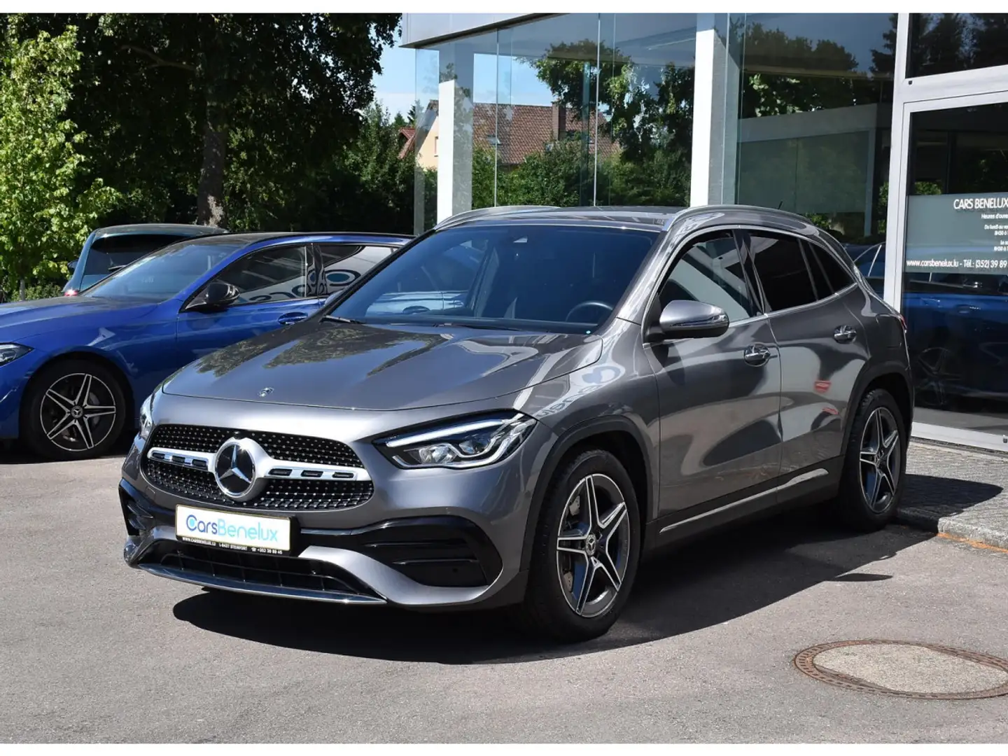 Mercedes-Benz GLA 250 4Matic AMG Line 8G-Tronic LANE SIDE KEYLESS 1°MAIN Gris - 2