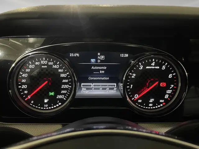 Mercedes-Benz E-Class view 2