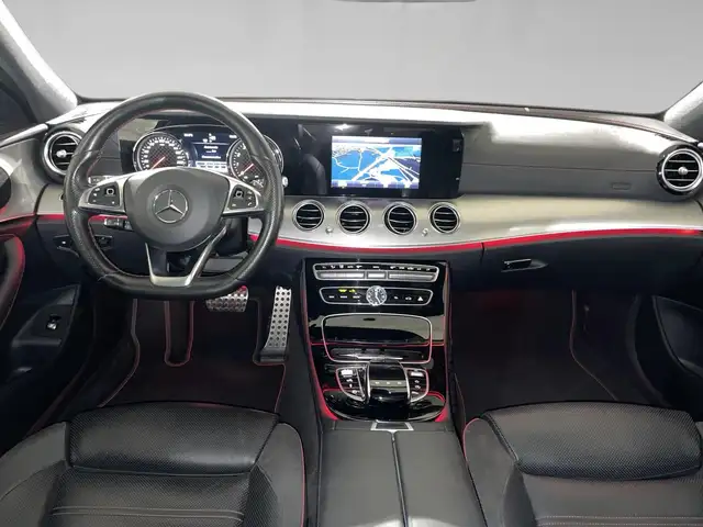 Mercedes-Benz E-Class view 5