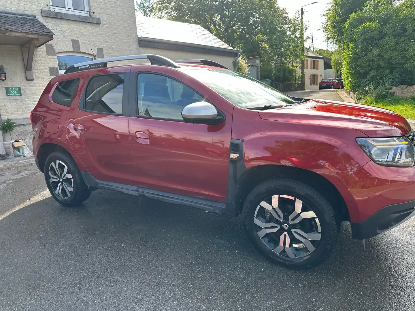 Dacia Duster 1.0 TCe Prestige LPG 101ch 74kw Rouge - 1