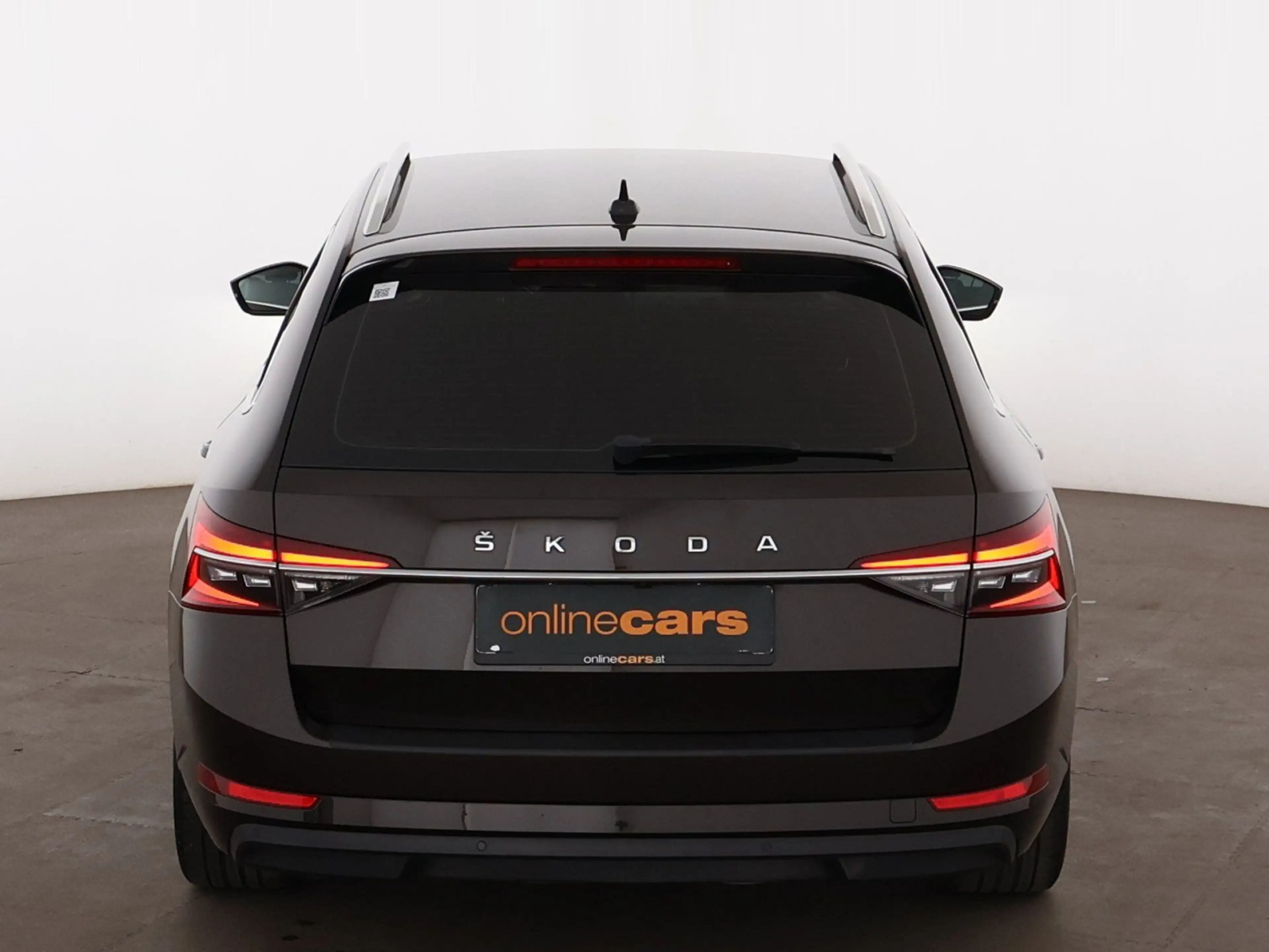 Skoda Superb Combi 2.0 TDI 4x4 Style Aut MATRIX STANDHZ — photo 7
