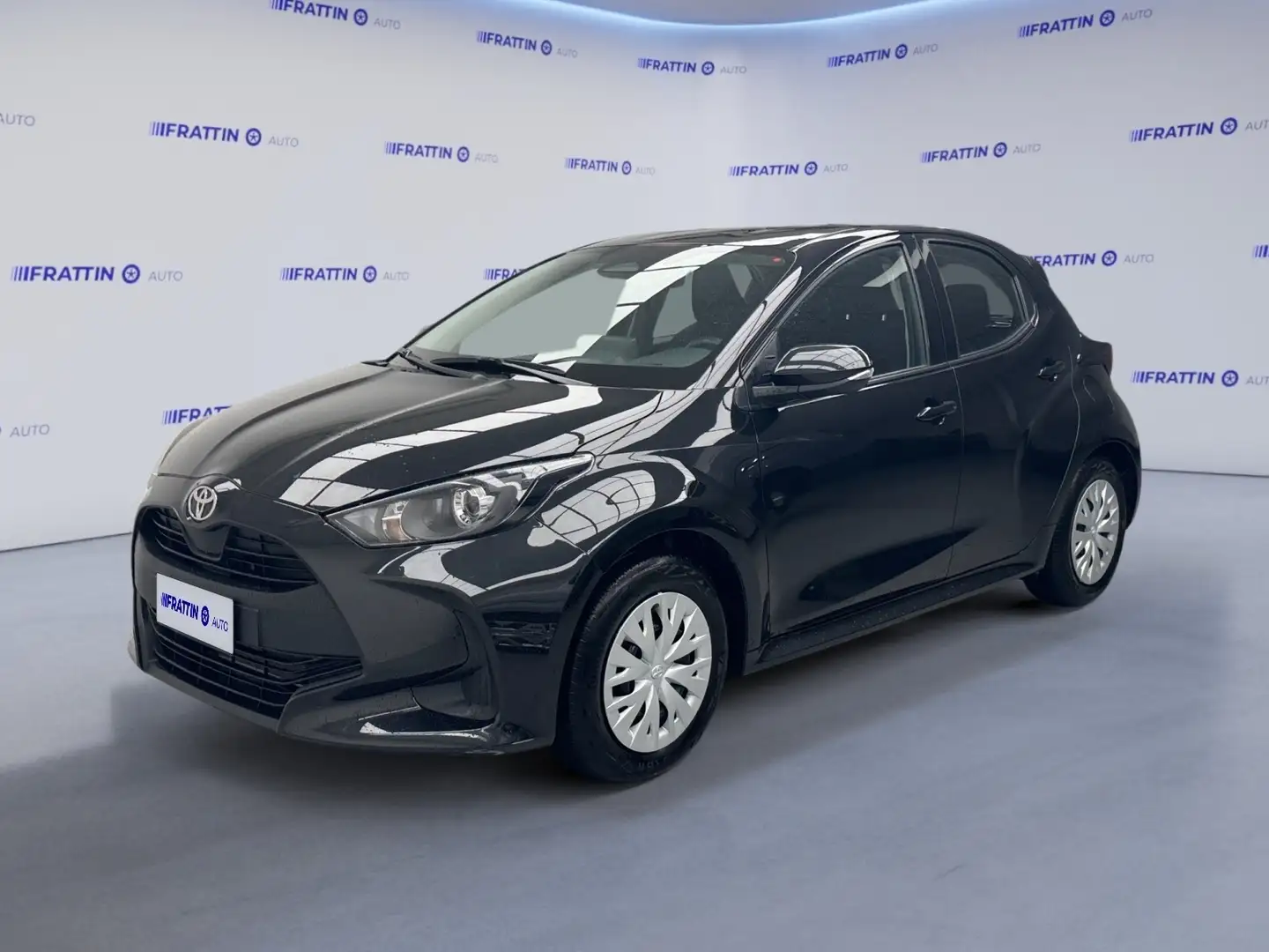 Toyota Yaris 1.5 Hybrid 5 porte Active Noir - 1