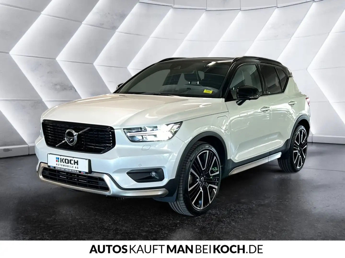 Volvo XC40 T5 TwinEng R-Design Recharge IntelliSPro 360° Weiß - 2