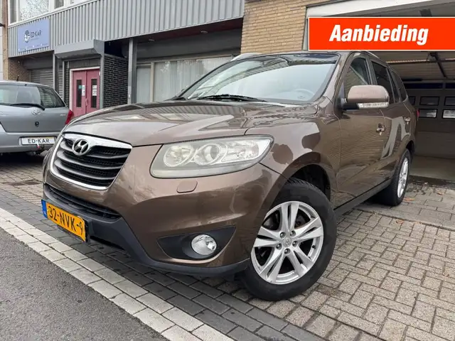 2010 Hyundai Santa Fe in Brown for sale