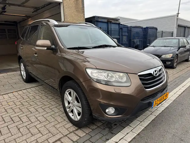 Hyundai Santa Fe view 5